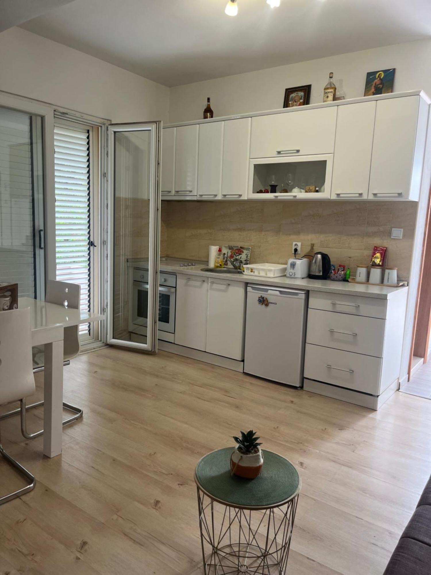 Apartman Iskra บิเยลา ภายนอก รูปภาพ